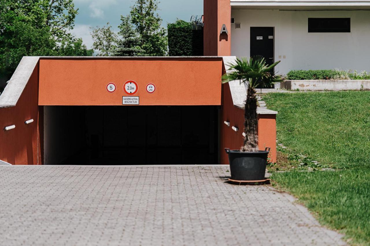 Butique Apartman بالاتوليلّي المظهر الخارجي الصورة
